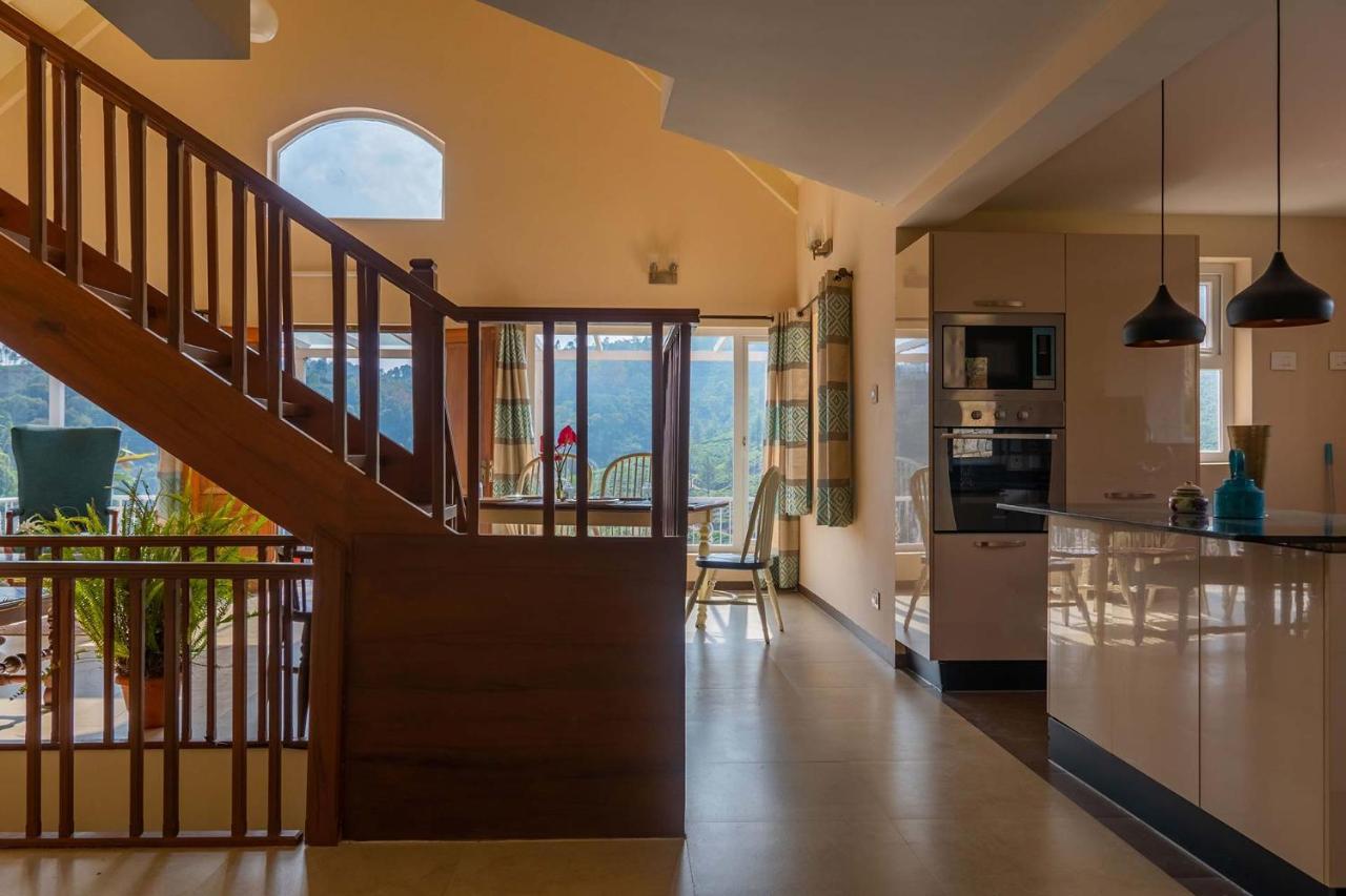 Yellow Tulip With Breakfast, Bbq Grill & Pet By Stayvista Villa Coonoor