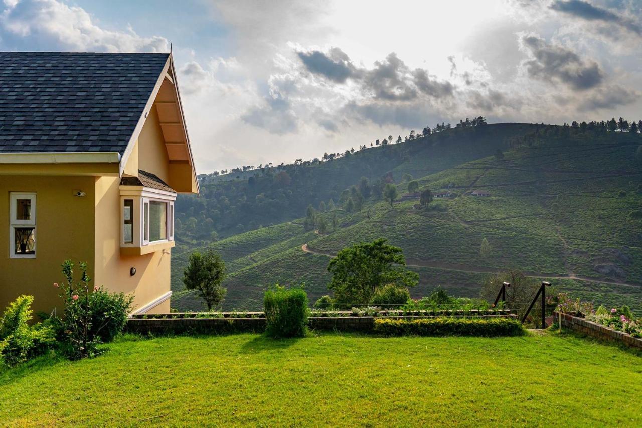 Yellow Tulip With Breakfast, Bbq Grill & Pet By Stayvista Coonoor