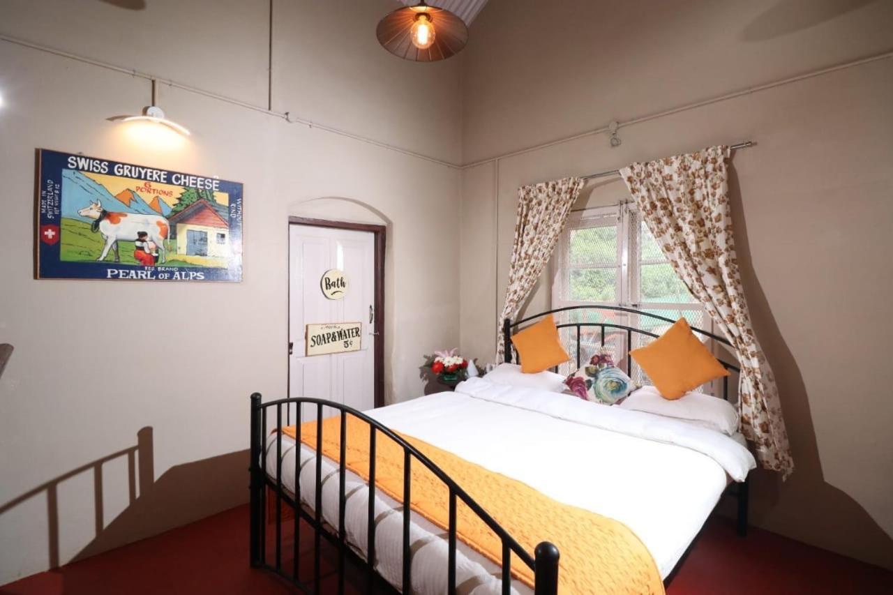 Penrhyn Estd 1929 Farm stay *