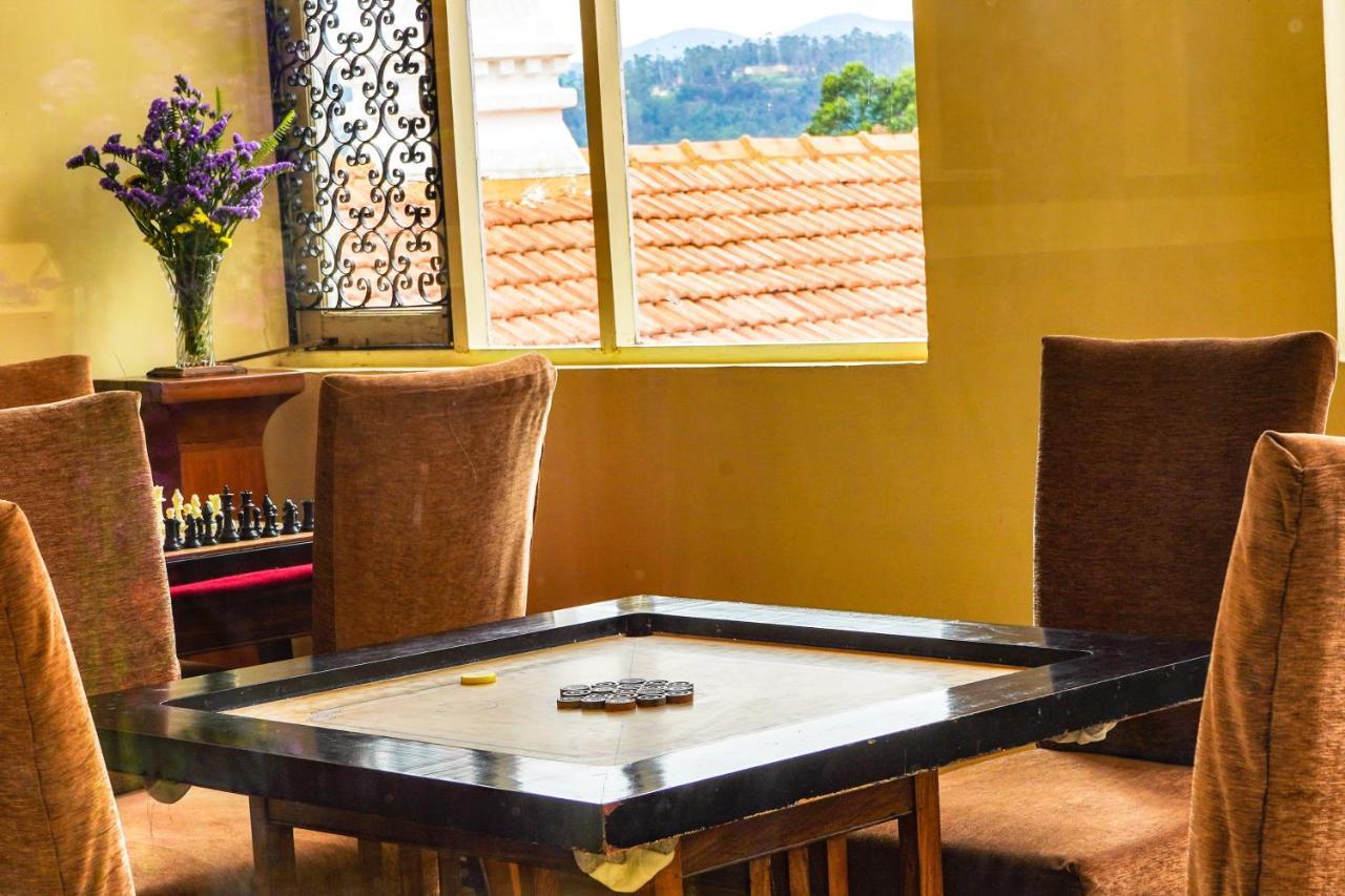 Gateway Hotel 5*