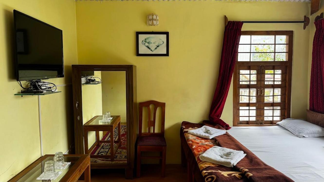 Hotel Satya Anand Pure Veg And Non Alcoholic *