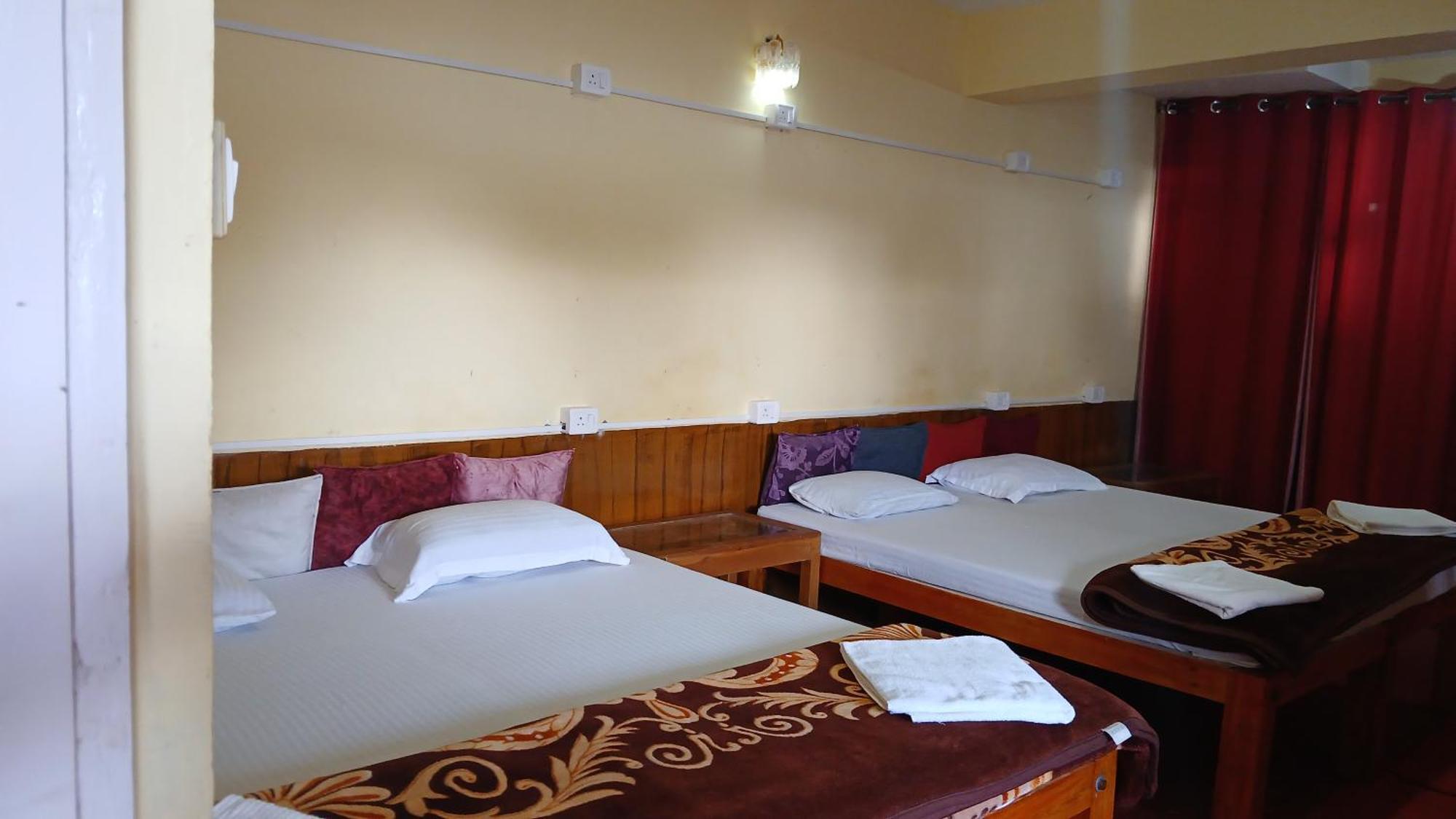 Satya Anand Pure Veg And Non Alcoholic * Coonoor